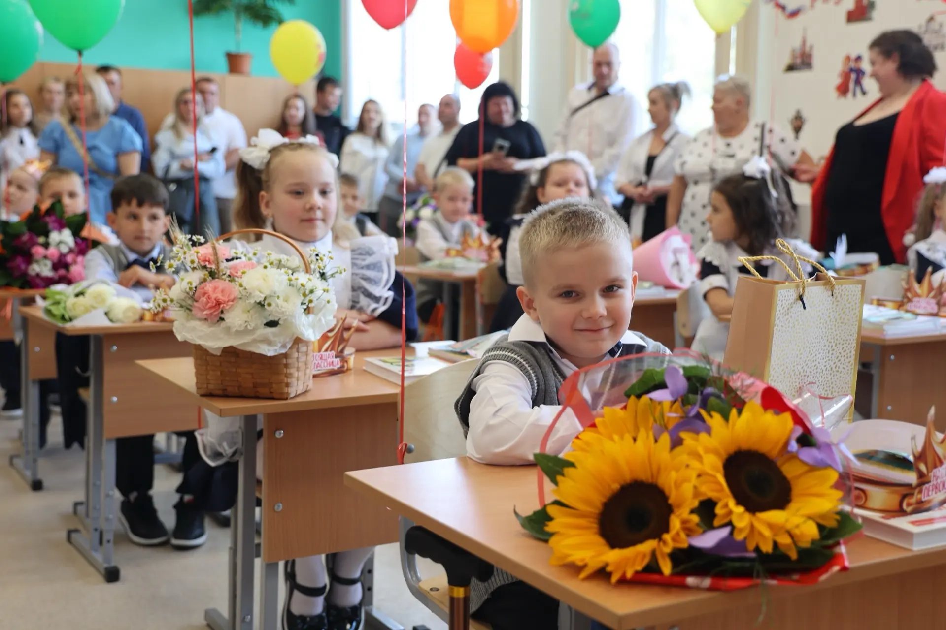 875 учеников начали новый учебный год в Волоколамской школе №3