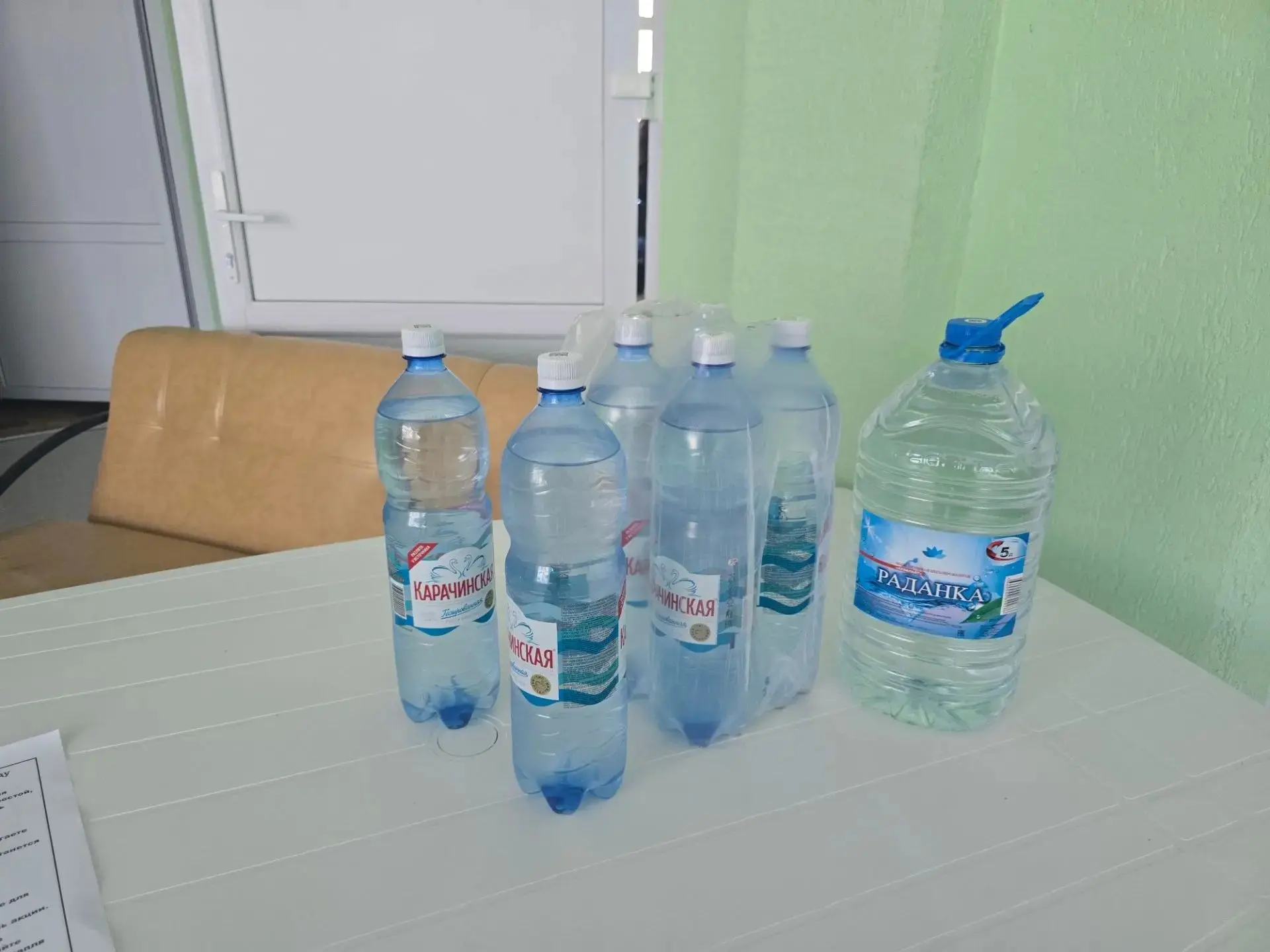 В Ореховском сельском округе сегодня собирают воду для бойцов спецоперации