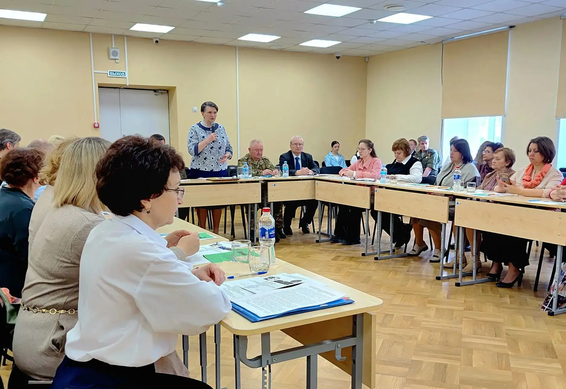 В школе №18 обсудили развитие православно-патриотического воспитания учащихся кадетских классов  В р