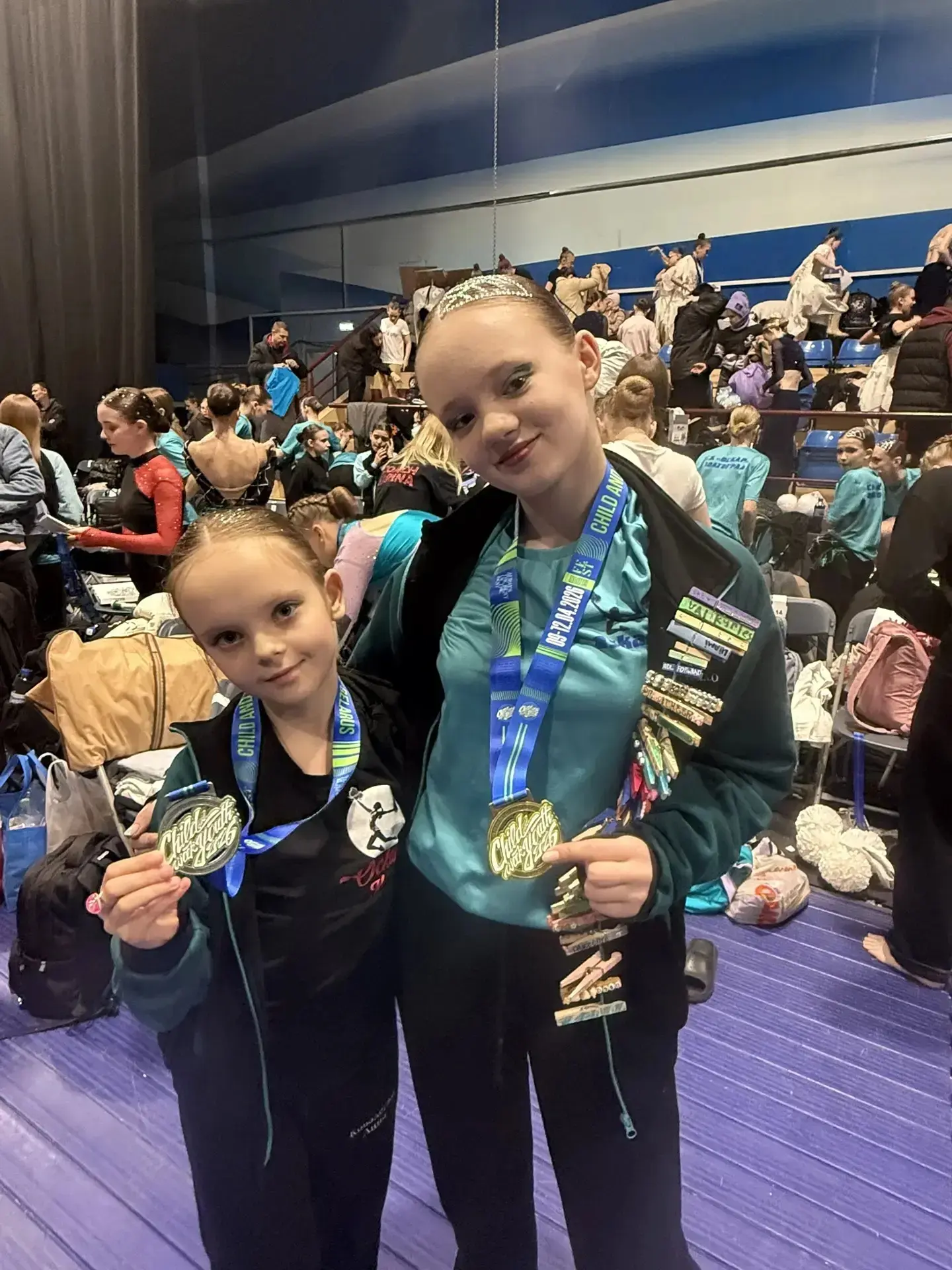 Успехи наших спортсменов на международных соревнованиях 🏅  Ученицы 7 "А" Коваленко Соня и 2 "А" Кова