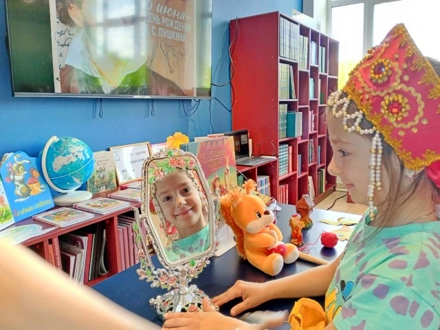 В Пушкинский день в Радищевской сельской библиотеке прошла литературная игра «Сокровищница пушкински