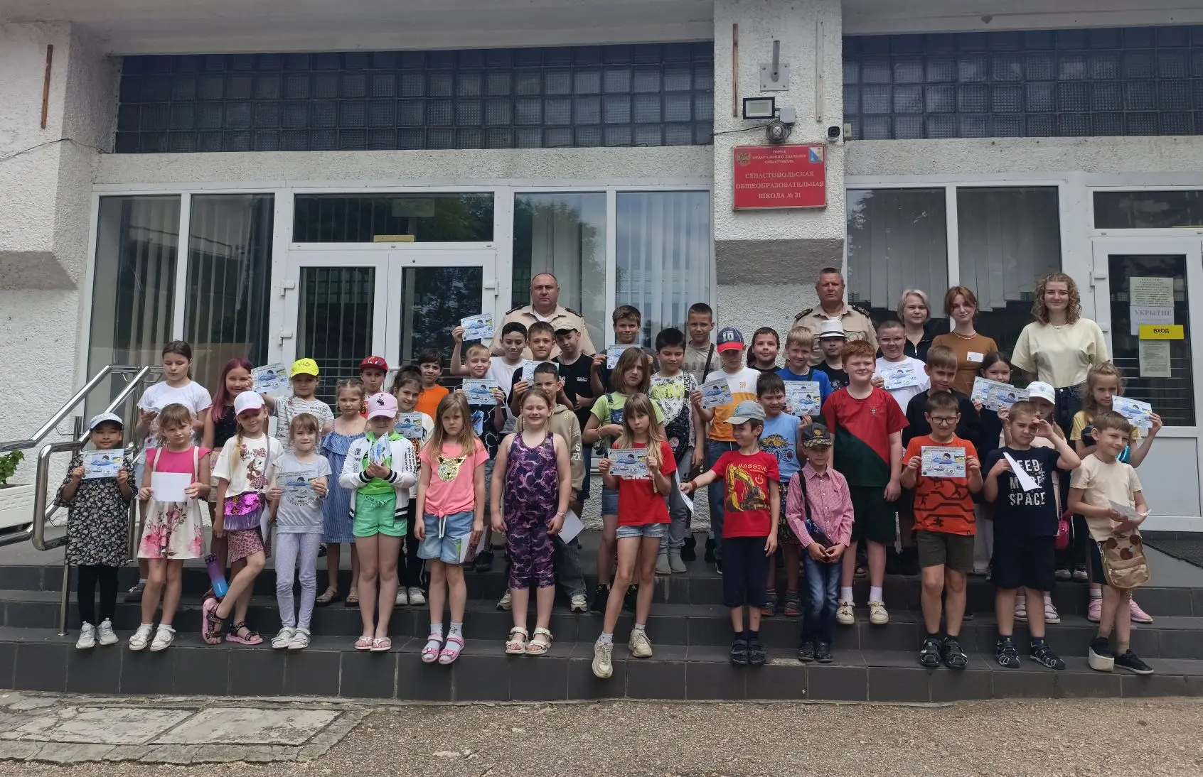 Безопасность начинается с простых правил

🚦Недавно нас навестили представители Государственной инсп