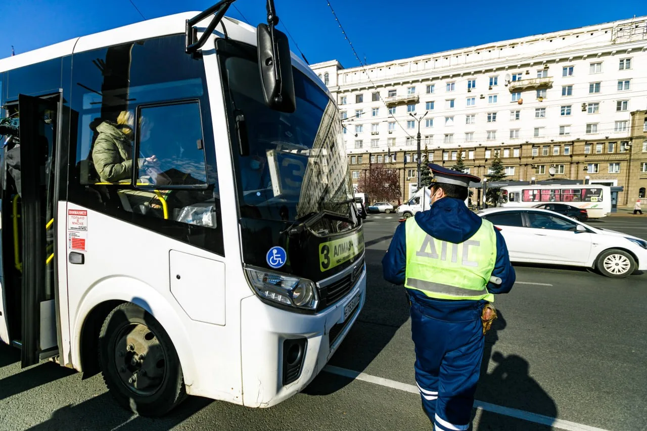 Водители автобусов 210 раз нарушили ПДД за неделю в Челябинске

За семь дней водители автобусов в Че