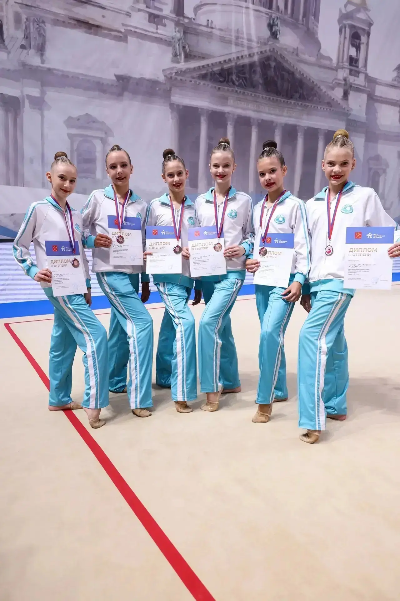 🥉 Блестящий успех нашей ученицы!

Поздравляем команду 1-го спортивного разряда ЦХГ «Жемчужина 3» с 