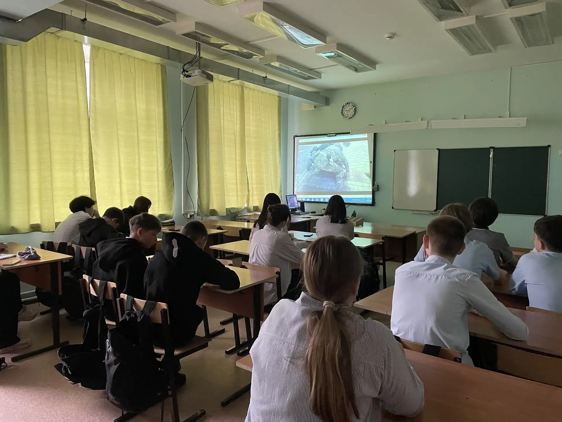Профилактика терроризма: классные часы с просмотром фильма «Расходник» ⁣  В рамках профилактики терр