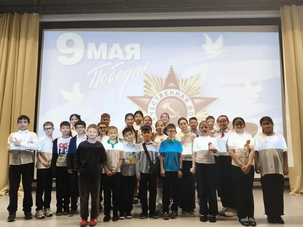 Ученики 4 класса, весь месяц май, приняли активное участие в проекте, посвящённом Дню Победы. Все ме