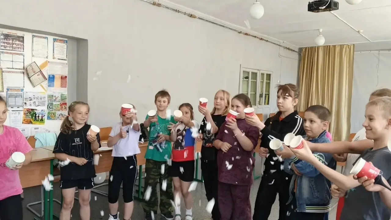 Ребята пришкольного лагеря «Радуга»продолжают знакомиться с науками, сегодня день был п...