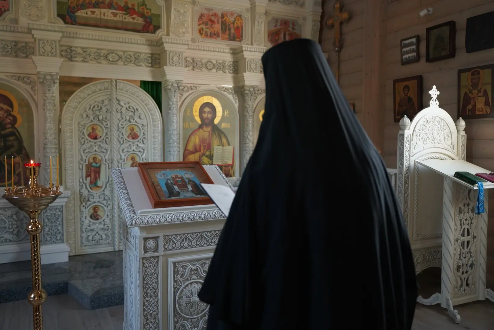 В храме святых преподобных Антония и Феодосия Печерских монастыря святой Екатерины сове...