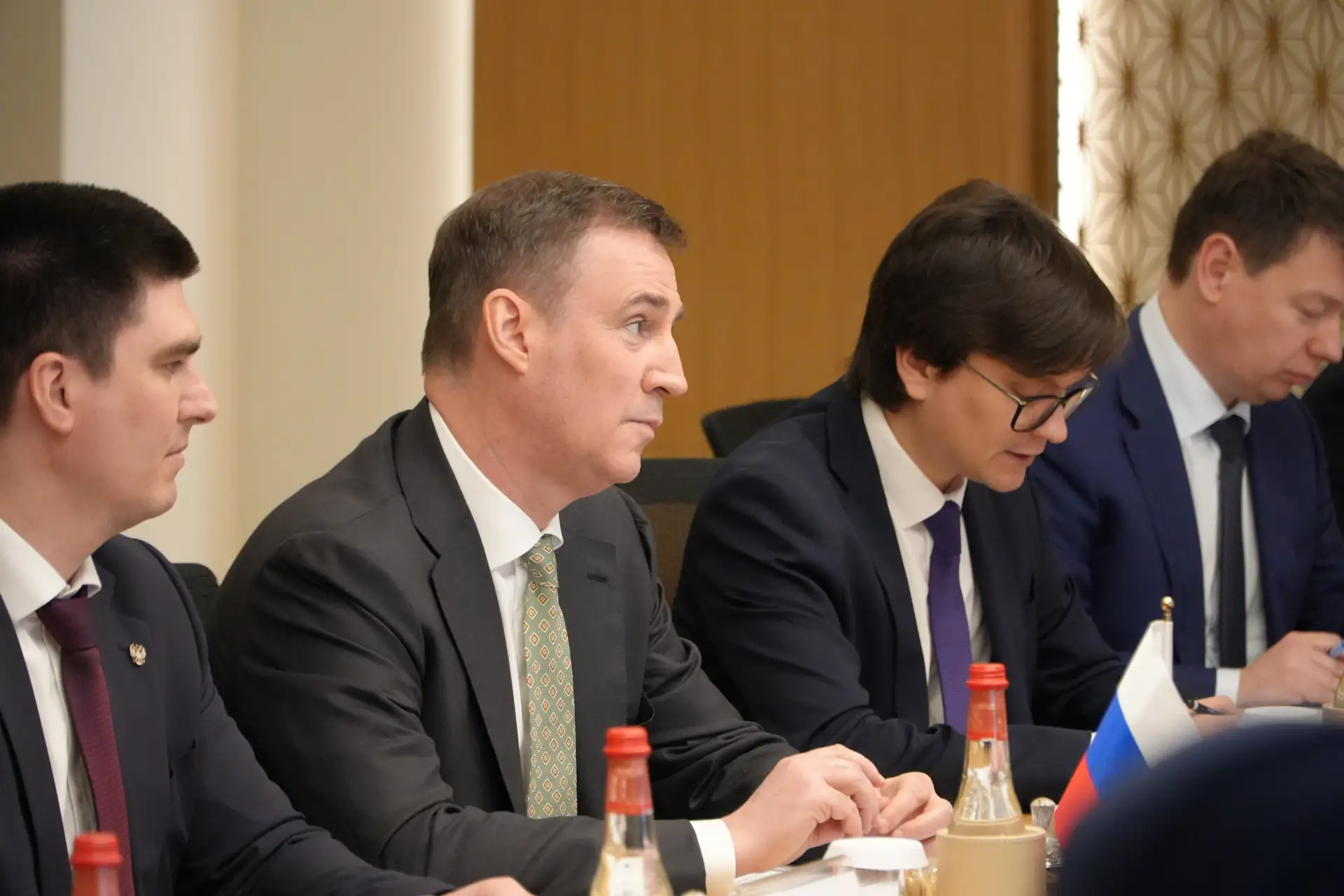 Дмитрий Патрушев: Россия высоко ценит партнерство с ОАЭ в области экологии   Вице-премьер Дмитрий Па