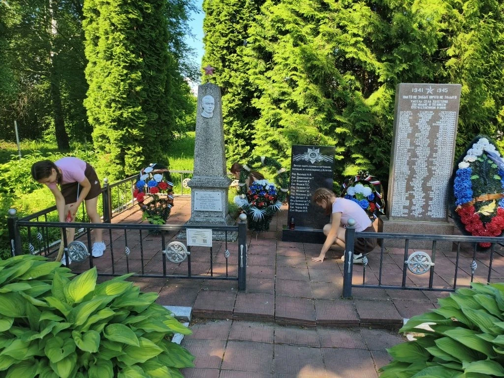 Сегодня, 6 июня, вся Россия отмечает день рождения А.С.Пушкина. В лагере "Островок детс...