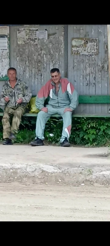 3 июля на остановке «Ручеёк» девушку избили на ровном месте. Пьяный мужчина, а вместе с...