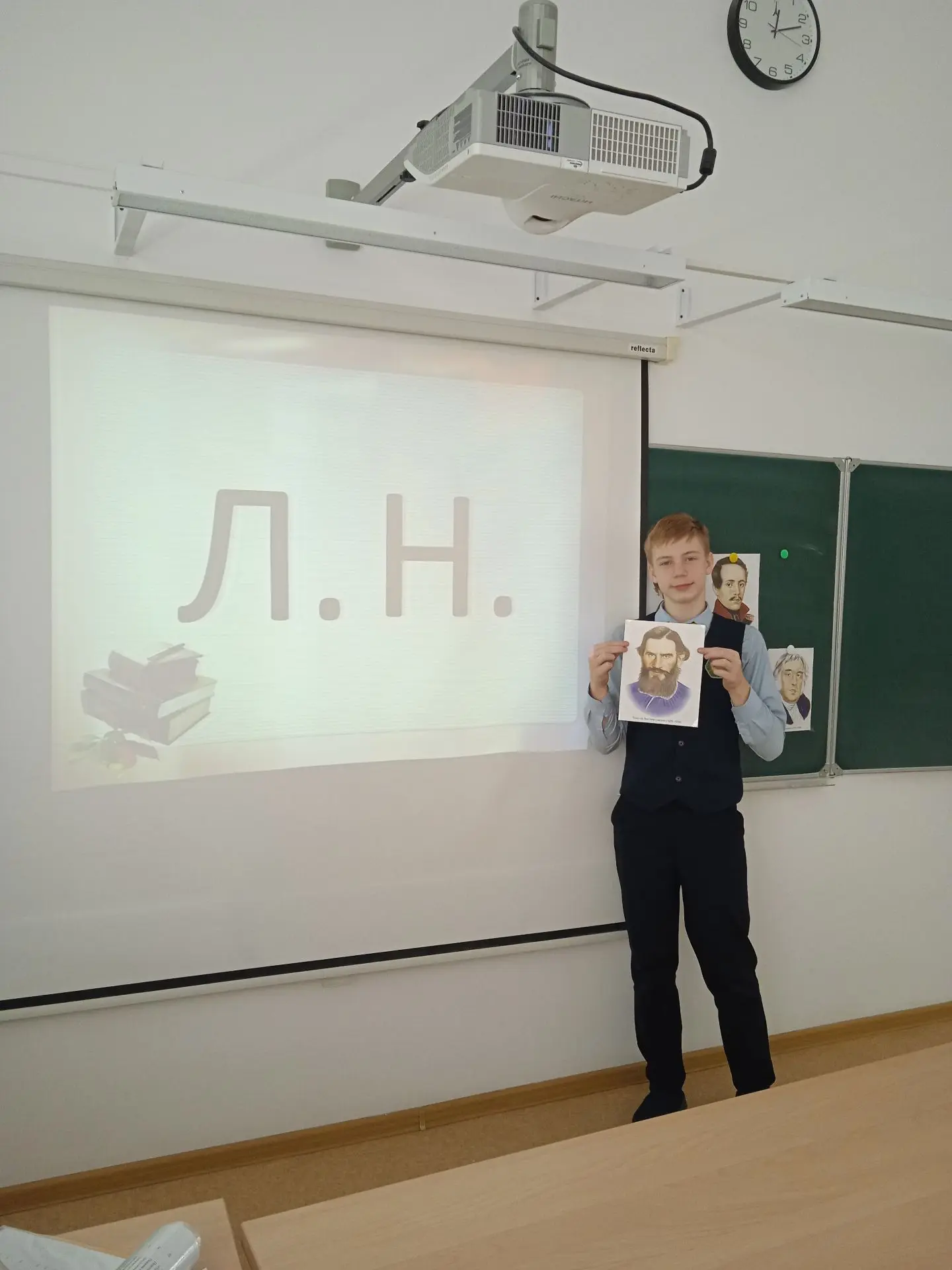 18 марта в МАОУ СОШ № 5 "Центр ИнТех" в 7 "Г" классе проходила увлекательная викторина "Литературная