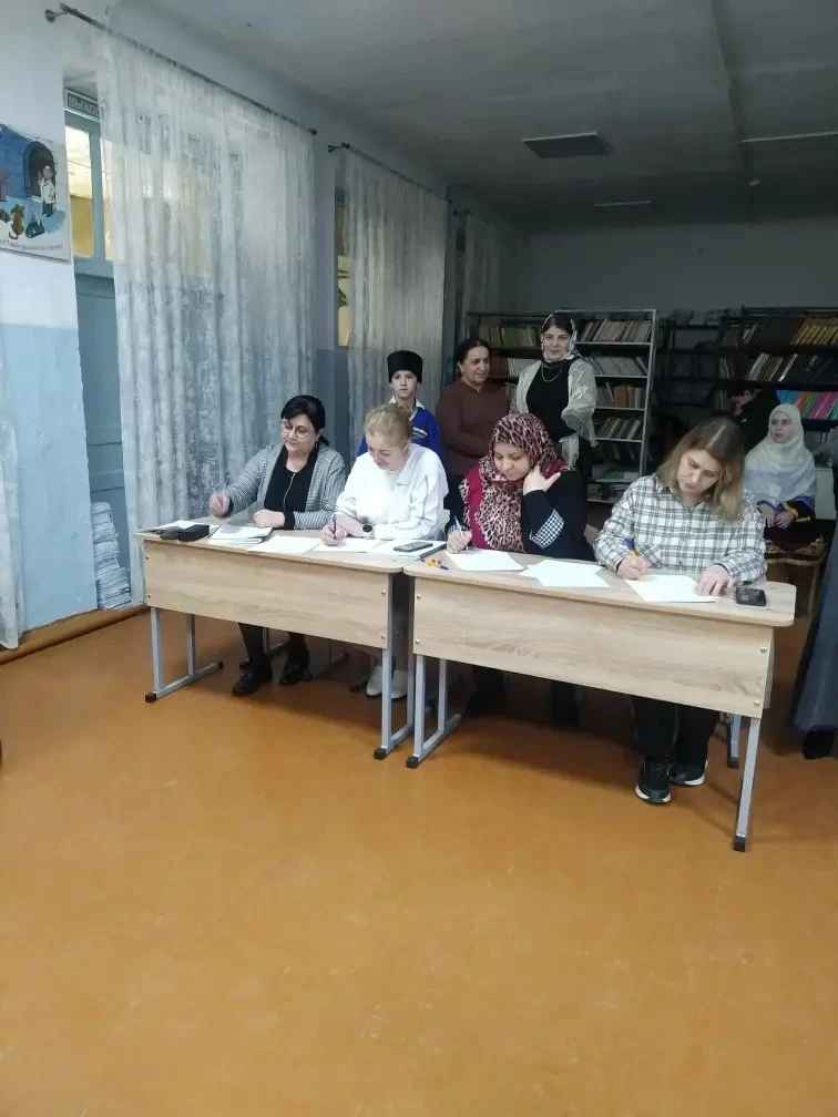 В преддверии Международного дня родного языка в школе прошел  конкурс чтецов стихотворений на родном