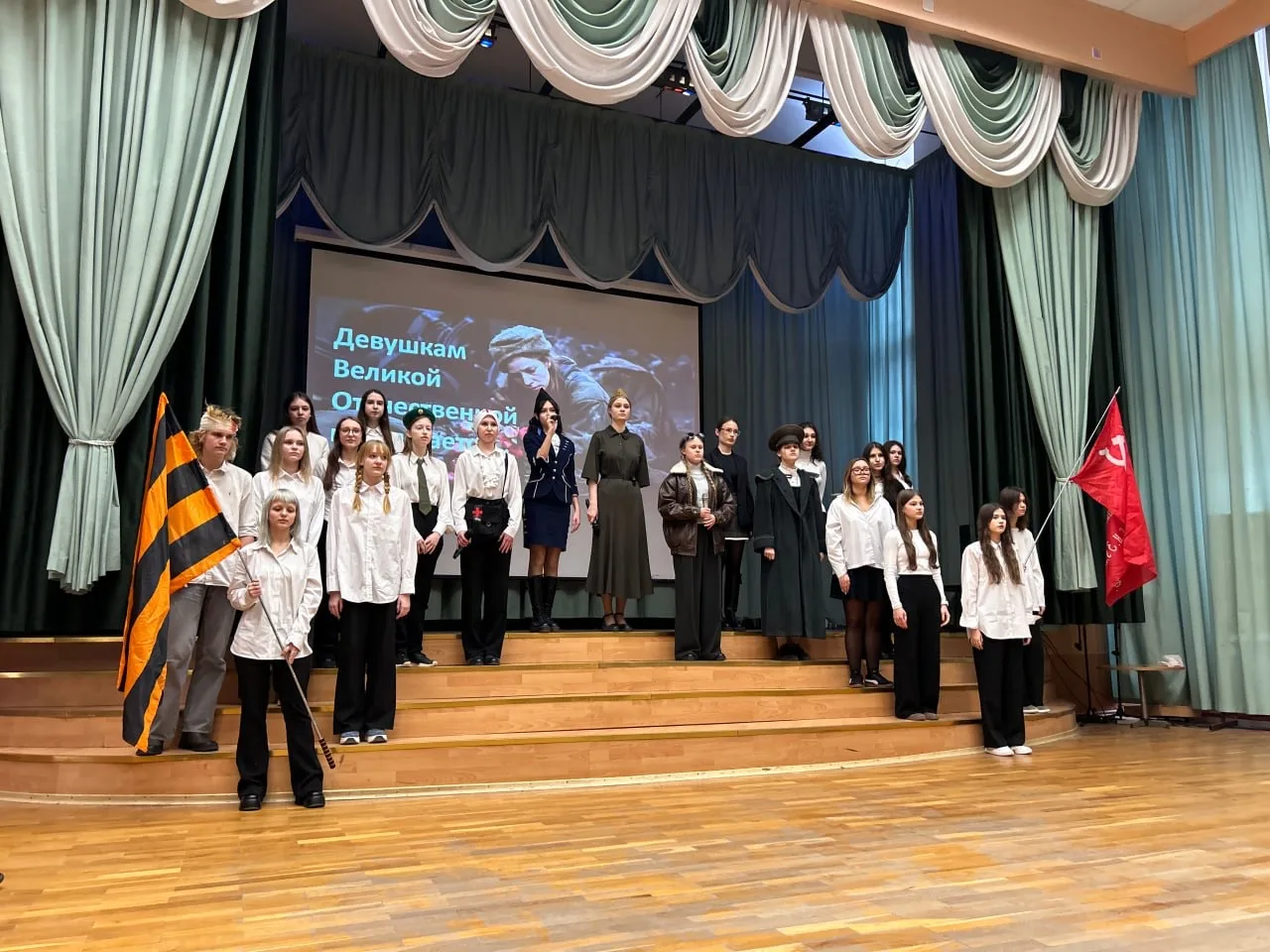 С Днем защитника Отечества!   🫡 В корпусе нашей школы по адресу ул. Санникова, 3к3 прошел традиционн