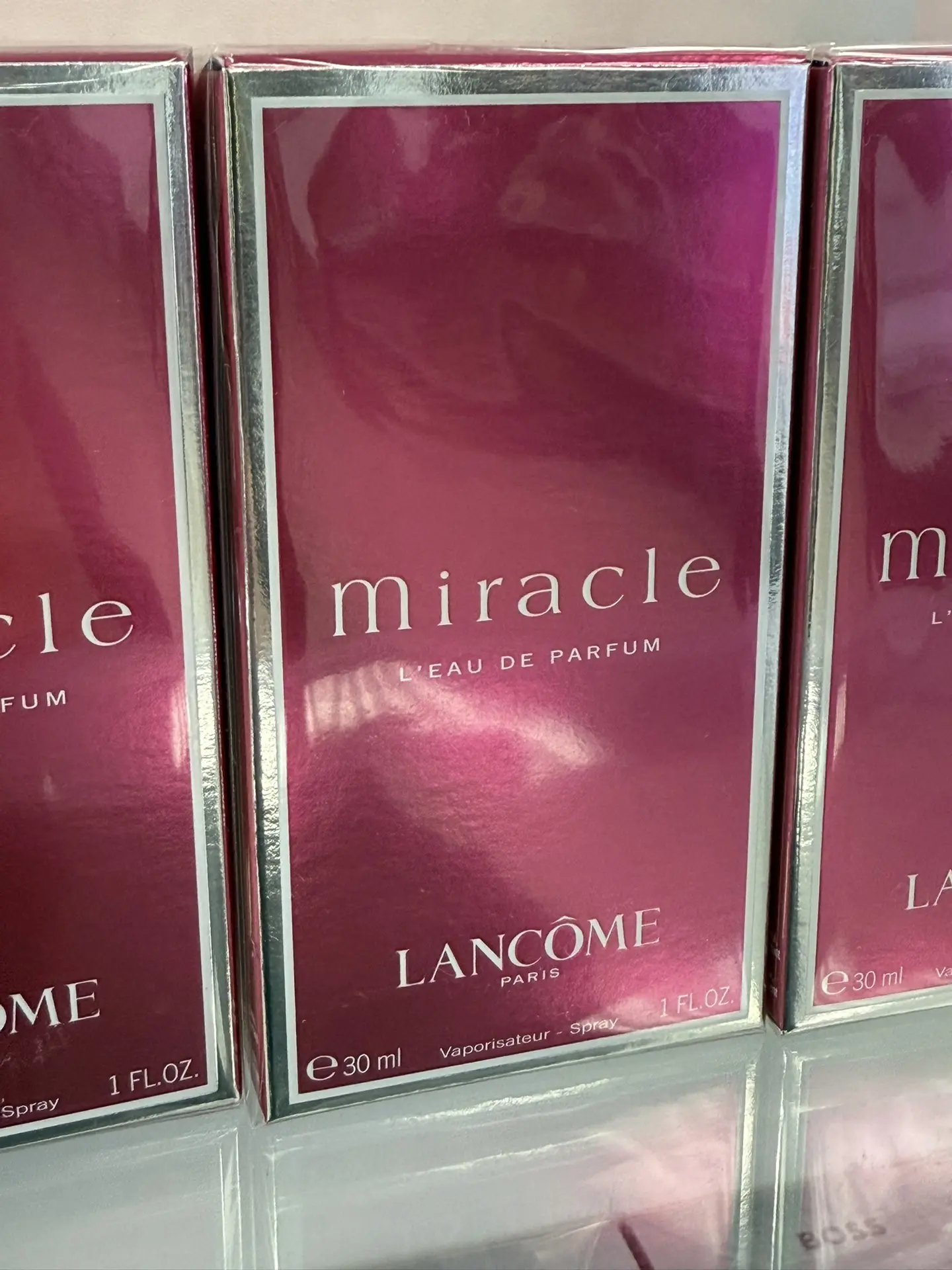 ✨ Lancôme Miracle L’Eau de Parfum — очень женственный, нежный и при этом заметный арома...