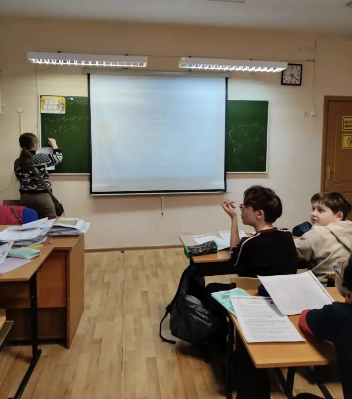Ребята из 5"М" - 1 математического класса приняли участие в масштабном и традиционном событии — VI М