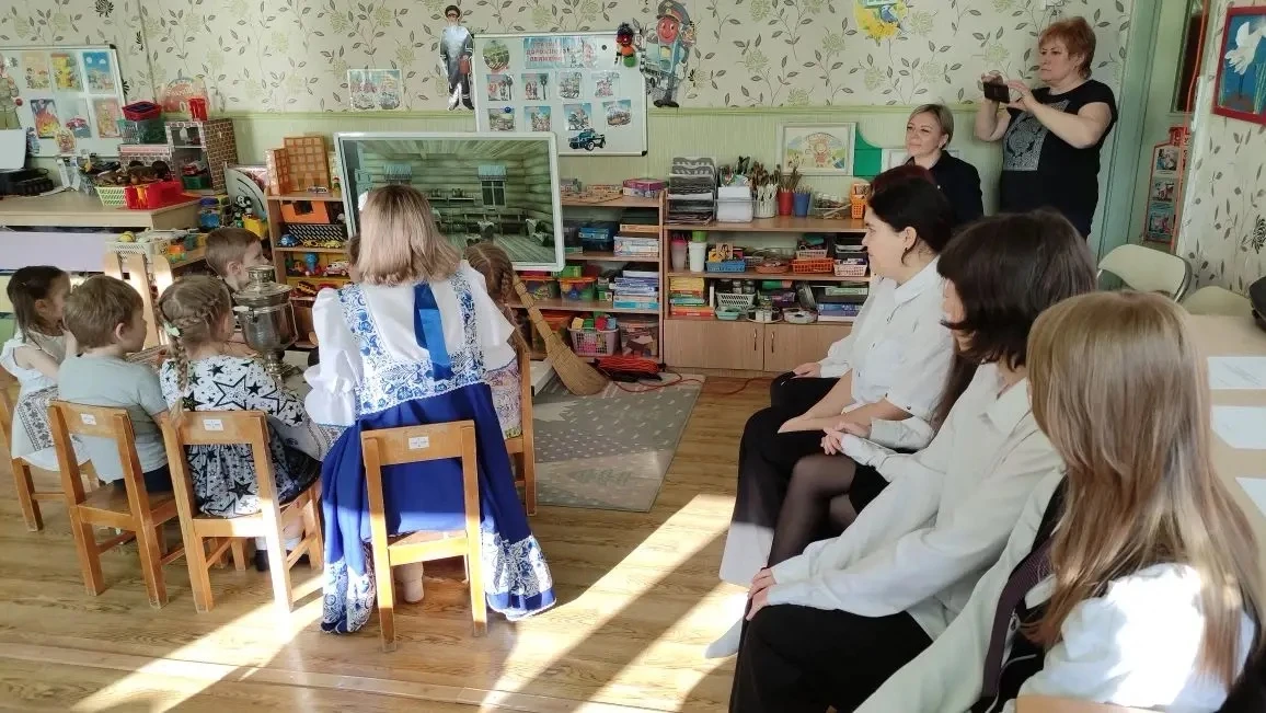 👩‍🏫ПРОФОРИЕНТАЦИЯ: визит в мир дошкольного образования👩‍🏫  🗓️24 марта учащиеся 9-х классов посетили 