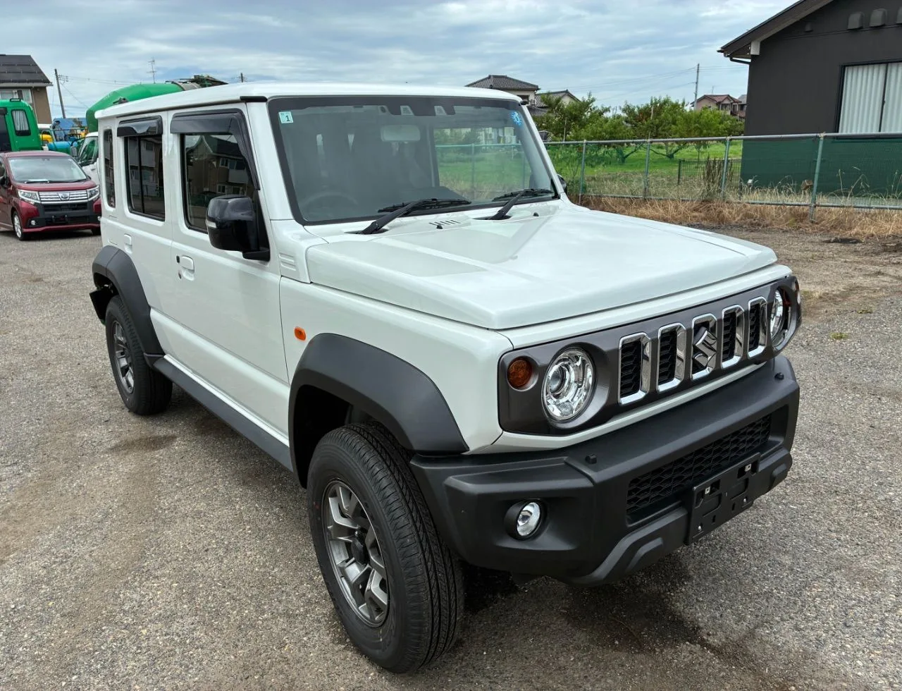 SUZUKI JIMNY NOMADE 2025 год 9 месяц
 
Можем попробовать выкупить его недорого!
Можем поставить на н