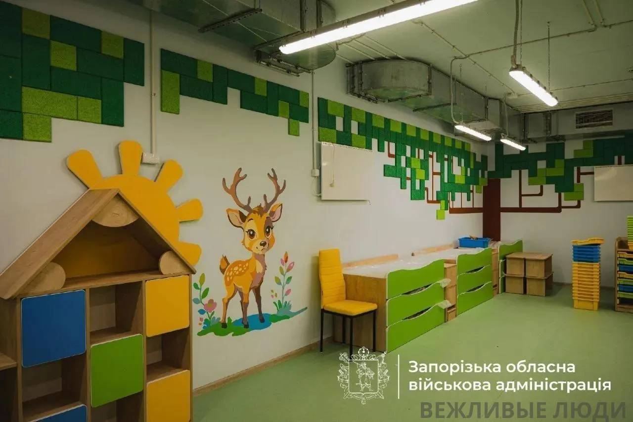 В оккупированной хохлами Запорожской области открылся подземный детский сад площадью бо...