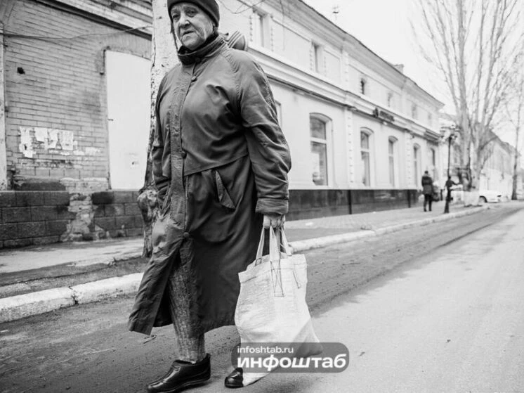 Астраханец, представившись священником, продал пенсионерке одеяло за 35 тысяч