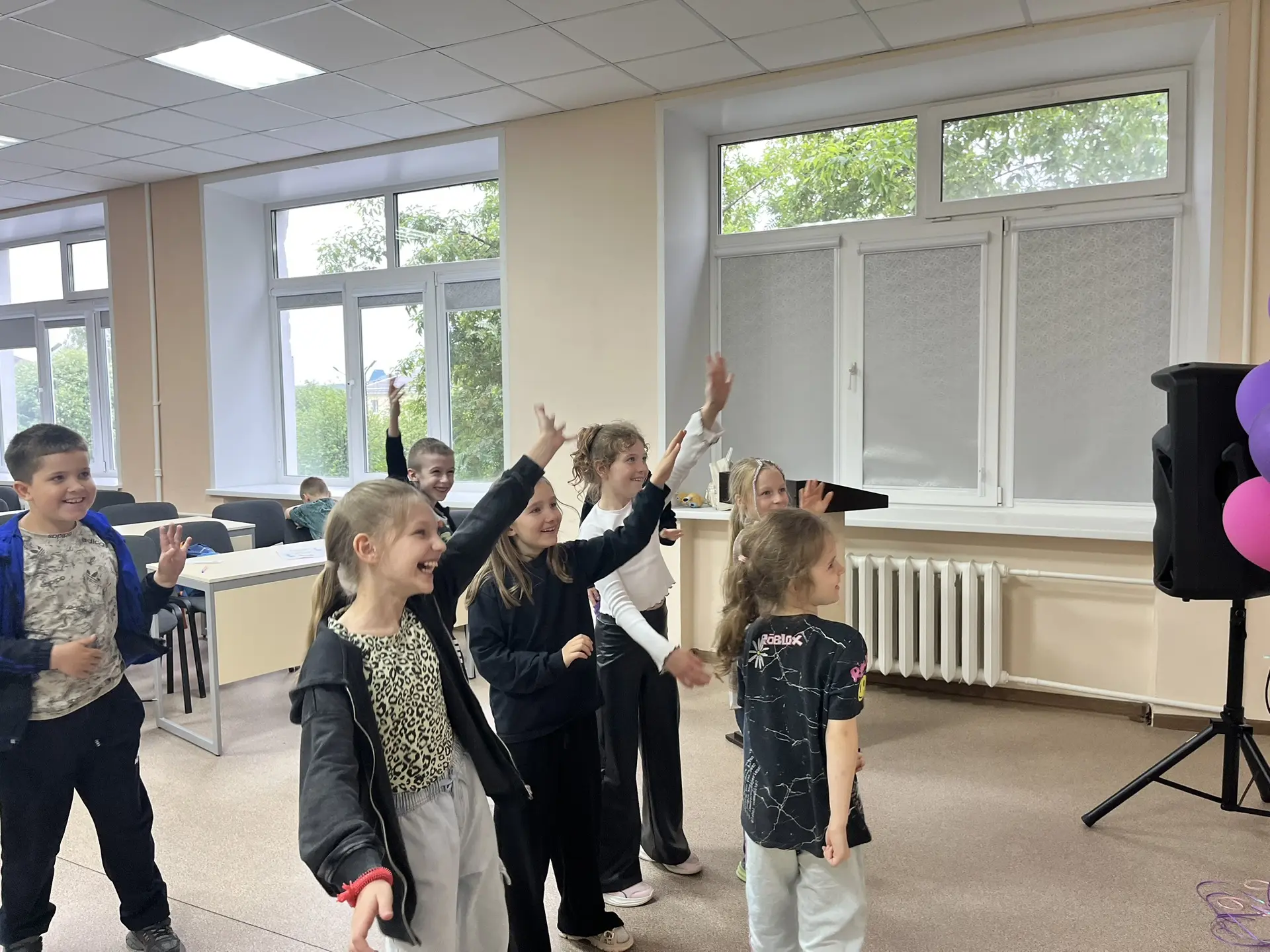 Жжём за ЗОЖ вместе!🔥

Сегодня к нам на мероприятие «Жжёшь за ЗОЖ» пришли ребята из летнего лагеря ш