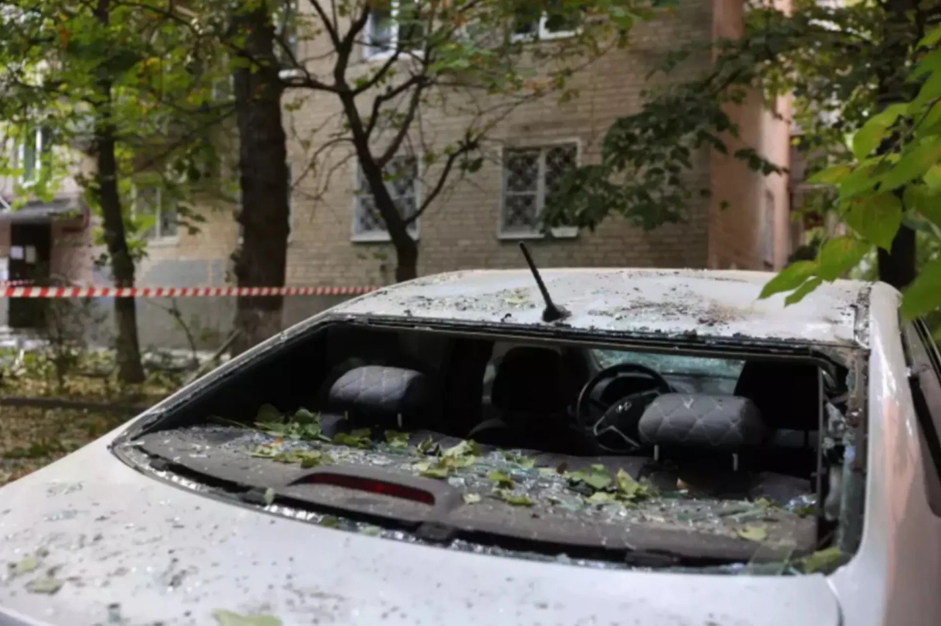 До 156,8 тысячи рублей на человека будут платить ростовчанам за утрату вещей после атак...