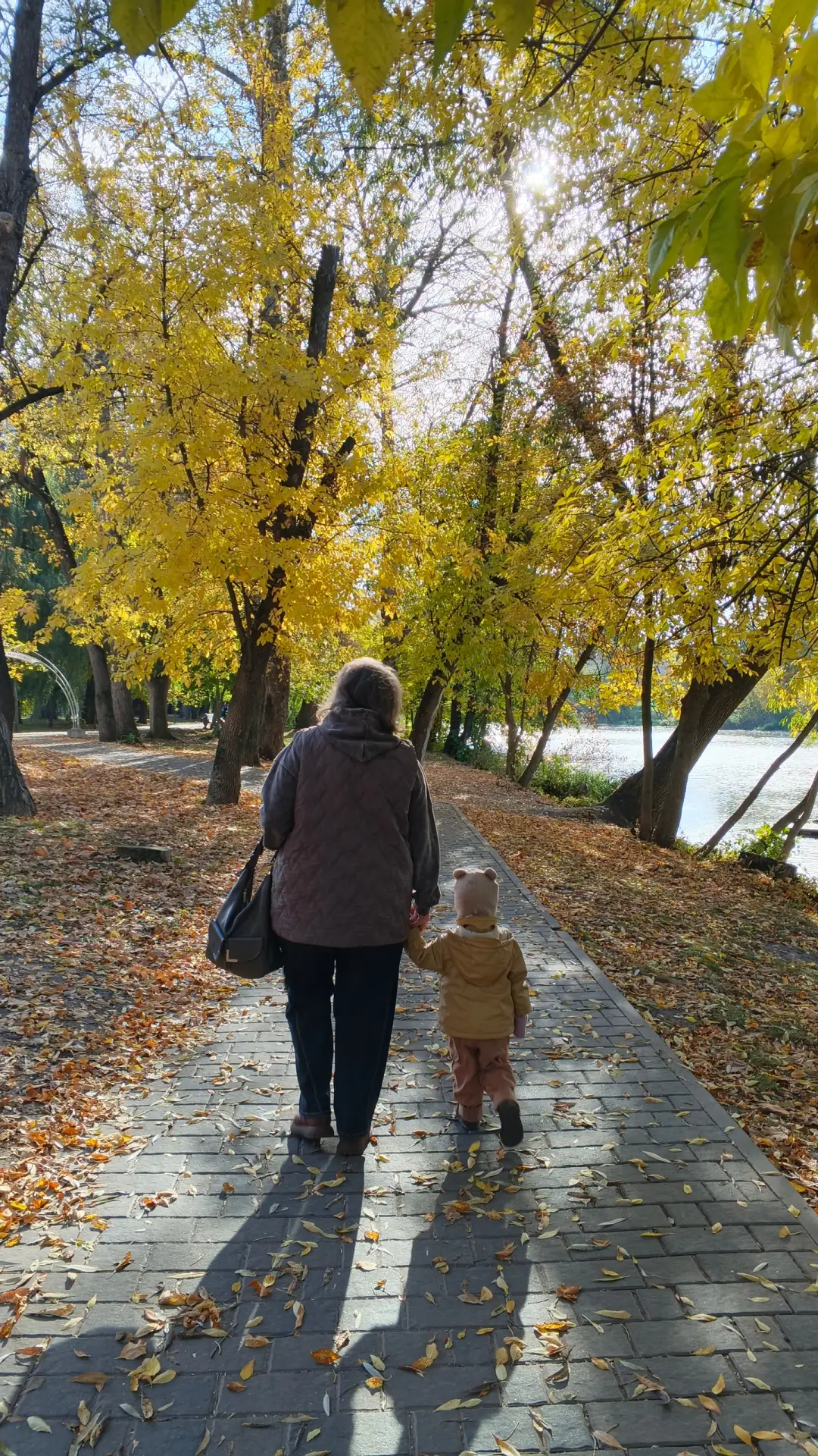 Шуршащего осеннего утра, Орёл! 🍁🍂