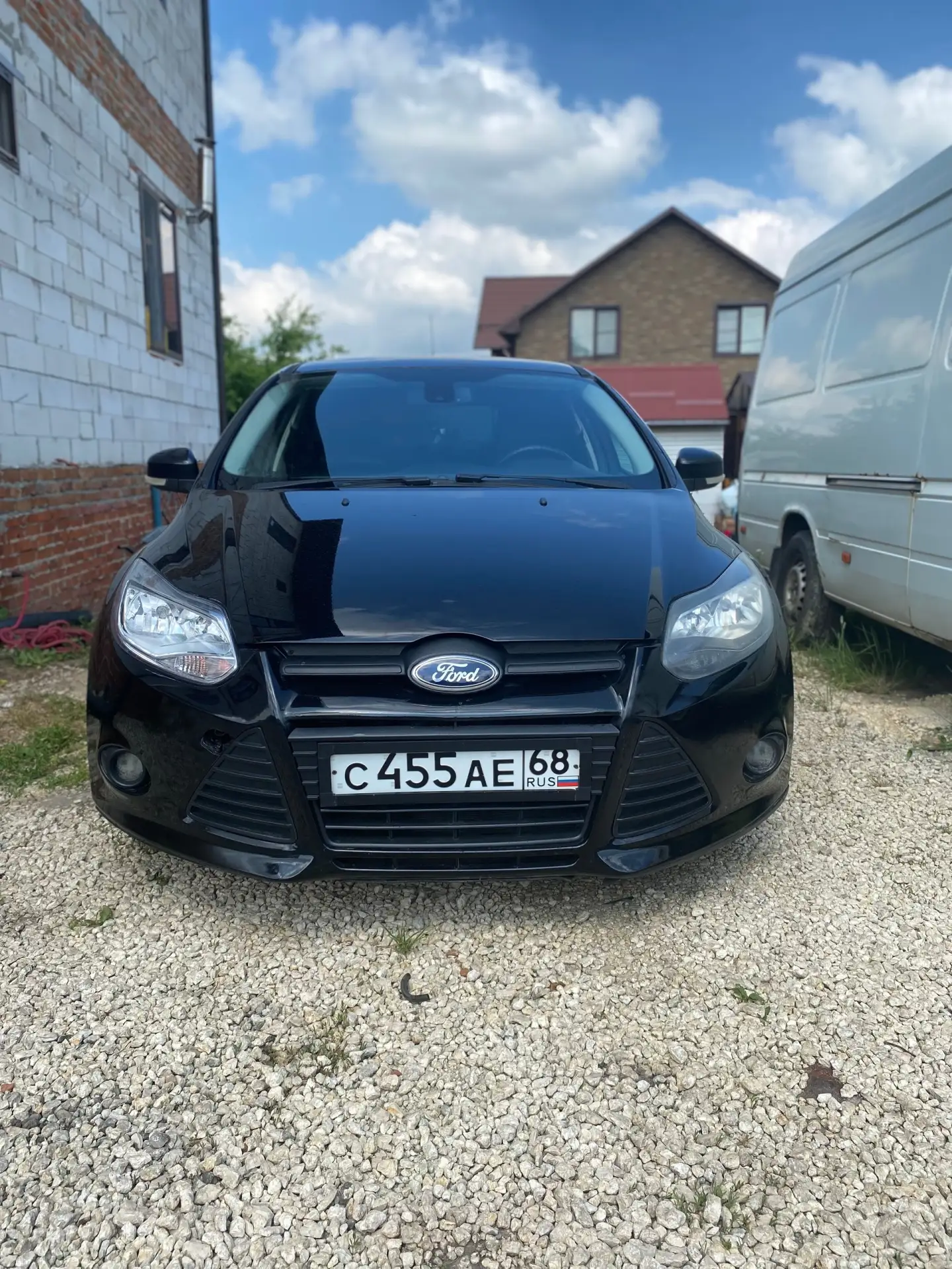 В продаже Ford Focus 3. 2012 года выпуска.

Автомобиль в отличном состоянии, стоит на мне на учете. 