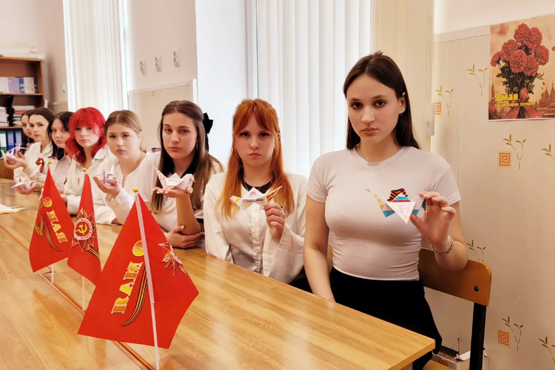 🕯 Каждый год 9 мая наши сердца сжимаются особенно сильно. Время неумолимо идёт вперёд, и тех, кто по