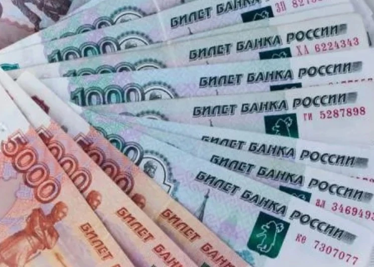 💰 В Госдуме хотят сделать 13-ю зарплату обязательной