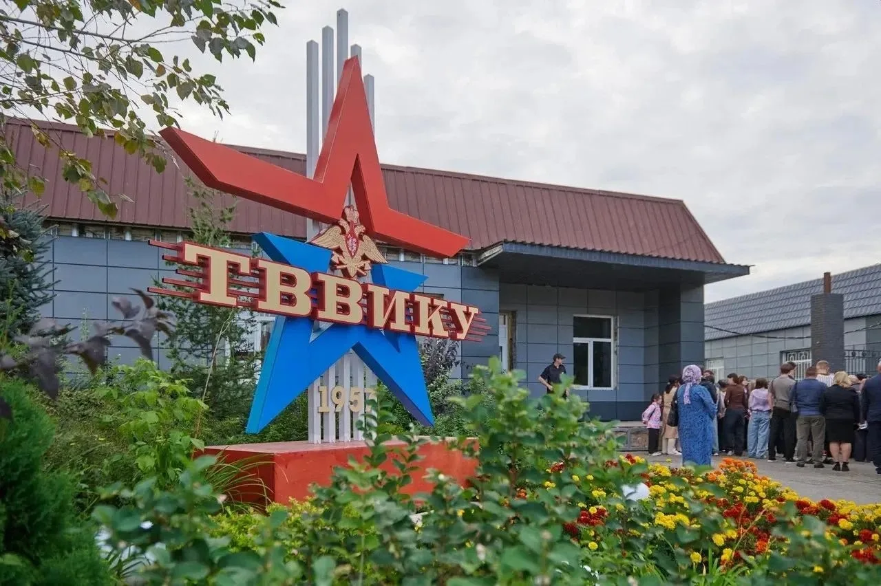Торжественная церемония принятия воинской присяги первокурсниками прошла в ТВВИКУ