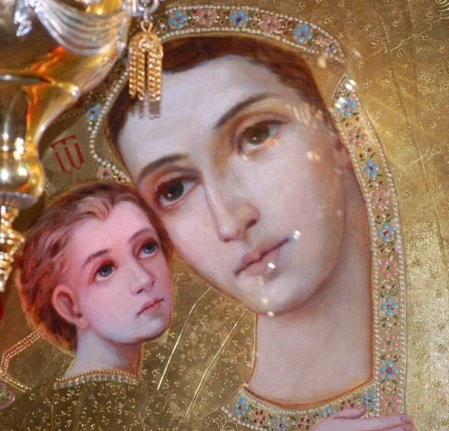 Ничего и никого не бойся. Матерь Божию зови на помощь. Враги Её боятся. Она согреет твоё сердце, отк