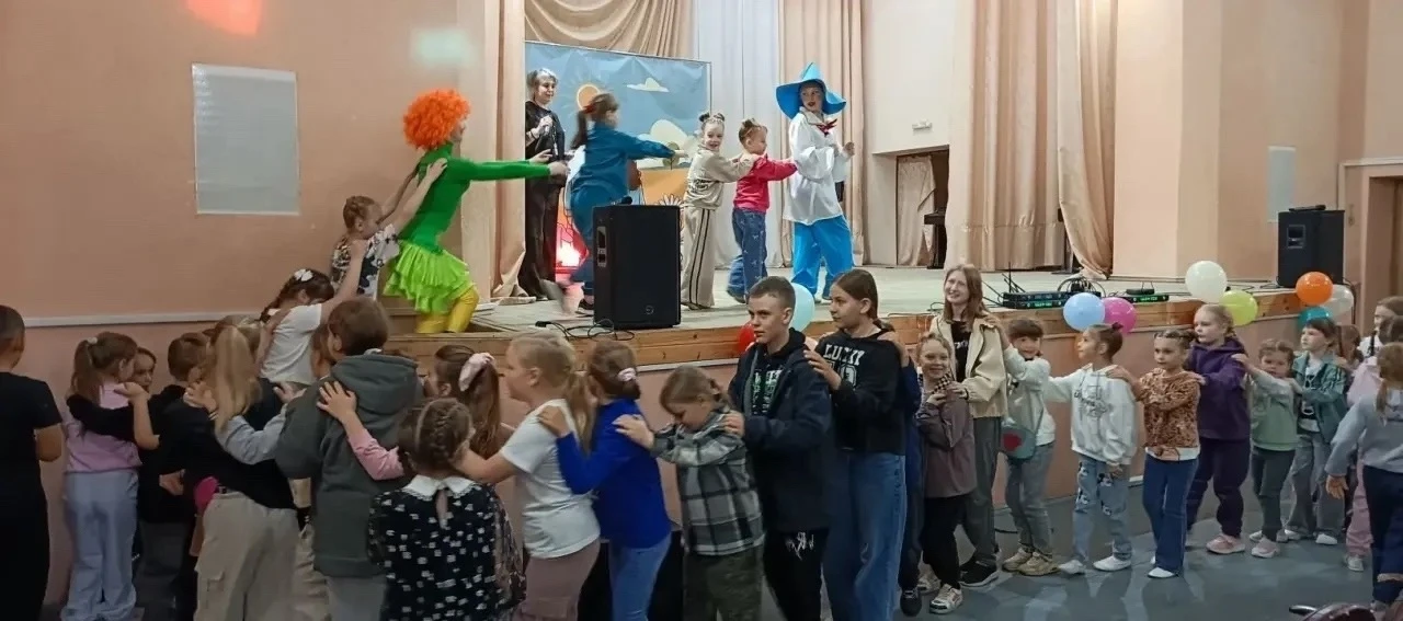 1 июня, в День защиты детей, районный Дом культуры распахнул свои двери для юных жителей района, что