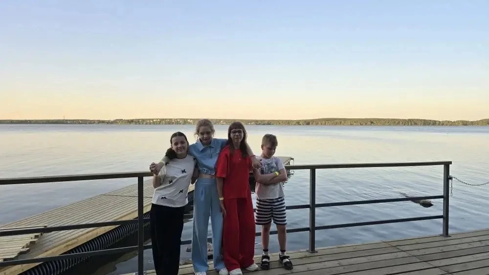 🎓🏖️ Выпускной 4 «Л» класса на «Мысе Рундук»! 🎉  24 мая ученики 4 «Л» класса вместе со своим классным