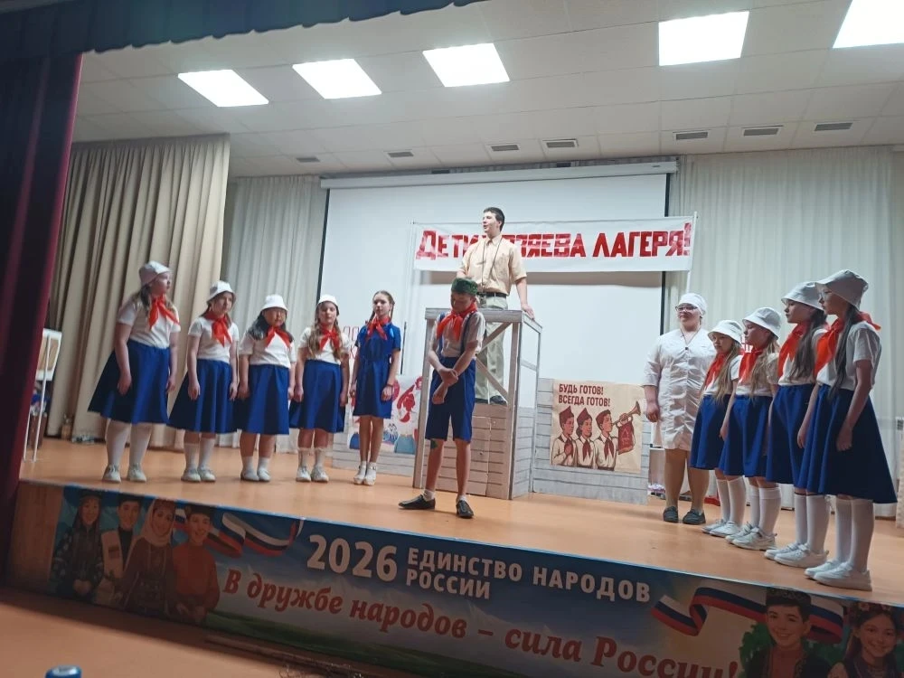 🎭 Свет! Камера! Театр! В Заиграевском районе прошла «Театральная шкатулка»  3 апреля в Талецкой школ