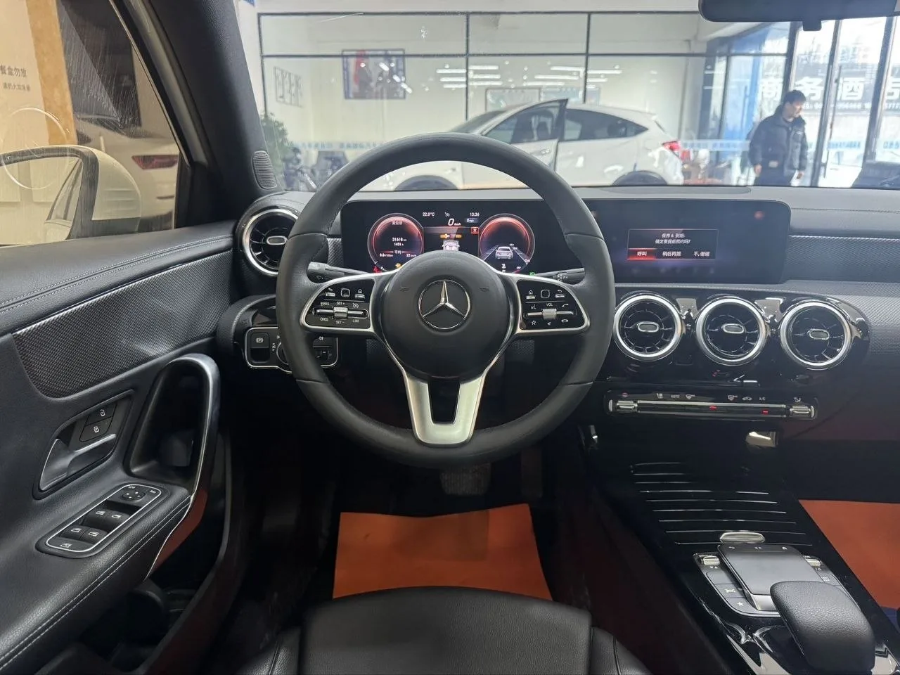 🔥🔥🔥 Приобрели в Китае для Сергея из Екатеринбурга  Mercedes-Benz A 180 L 2022 год 31 000 км 1.3 бенз