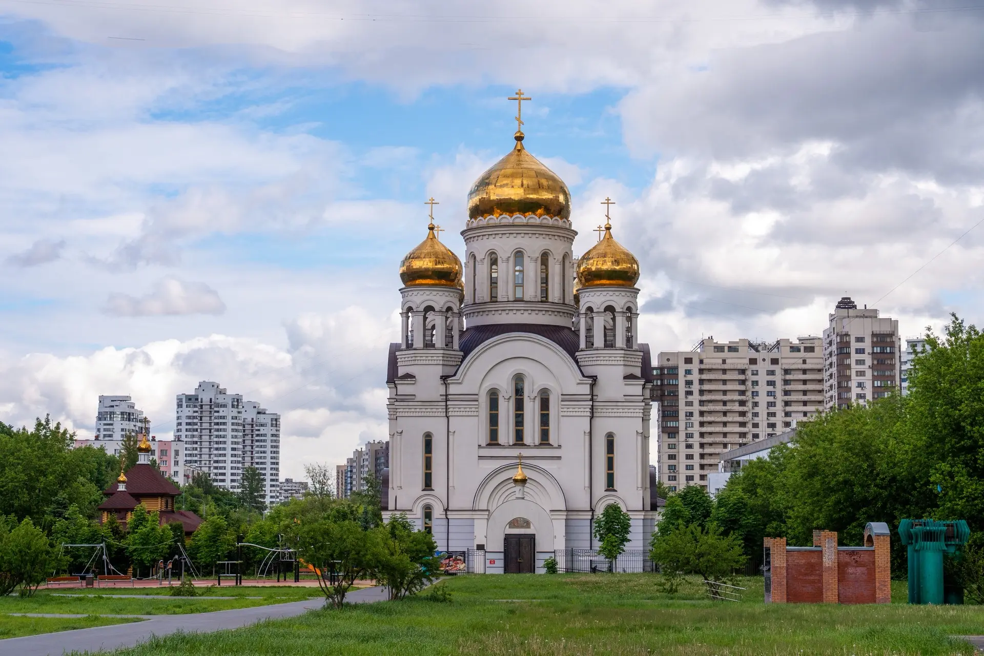 Храм Всех Святых в земле Российской просиявших в #ЮЗАО украсит архитектурно-художествен...
