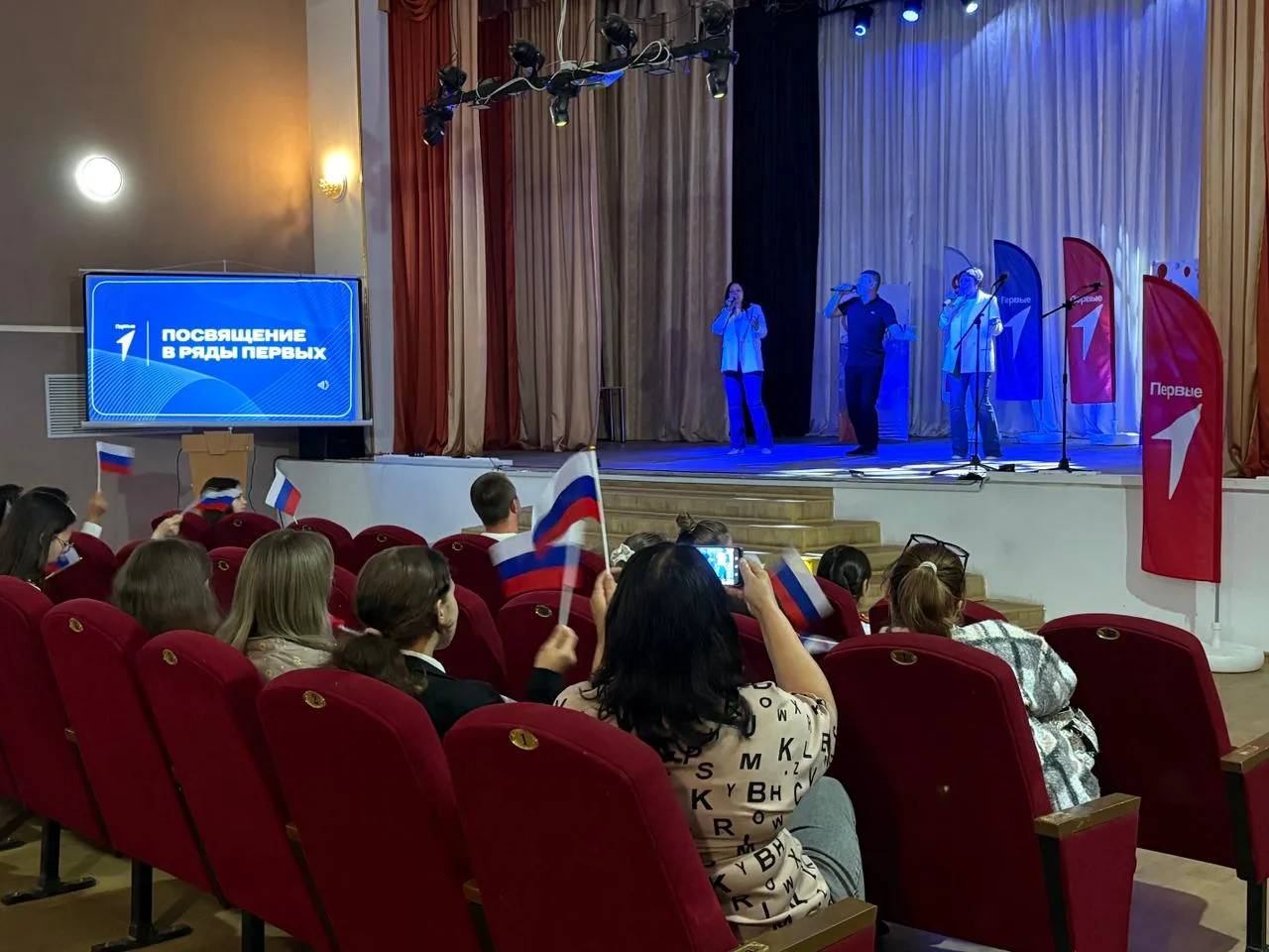11.06.2026г. в Центре культурного развития «Россия» собрались все, кто делит важность и торжественно