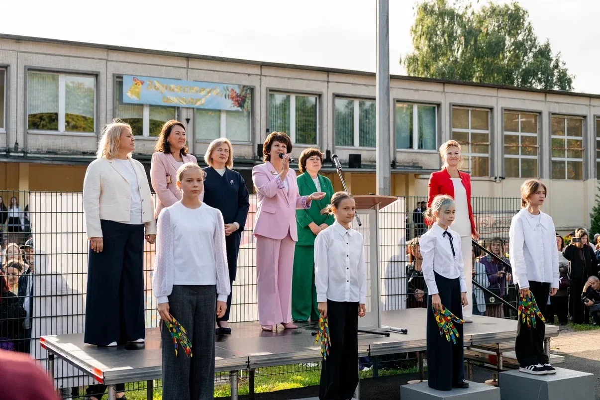 🎉🏫 Нашей школе — 55 лет! С Днём знаний!📚💐