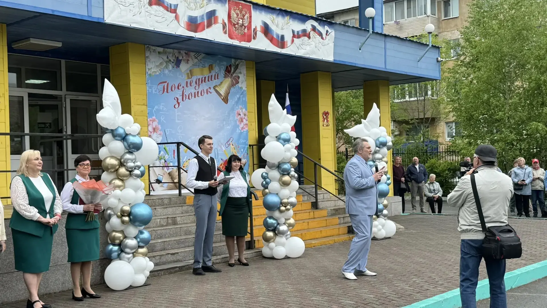 ПОСЛЕДНИЙ ЗВОНОК🔔: МОМЕНТ ПРОЩАНИЯ И НАДЕЖДЫ   💫 Вот и наступил тот самый долгожданный и немного гру