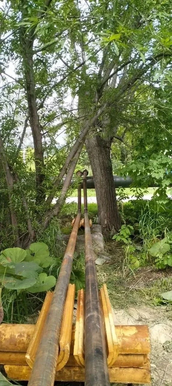В селе Углезаводск приступили к замене старой теплосети! 🔧