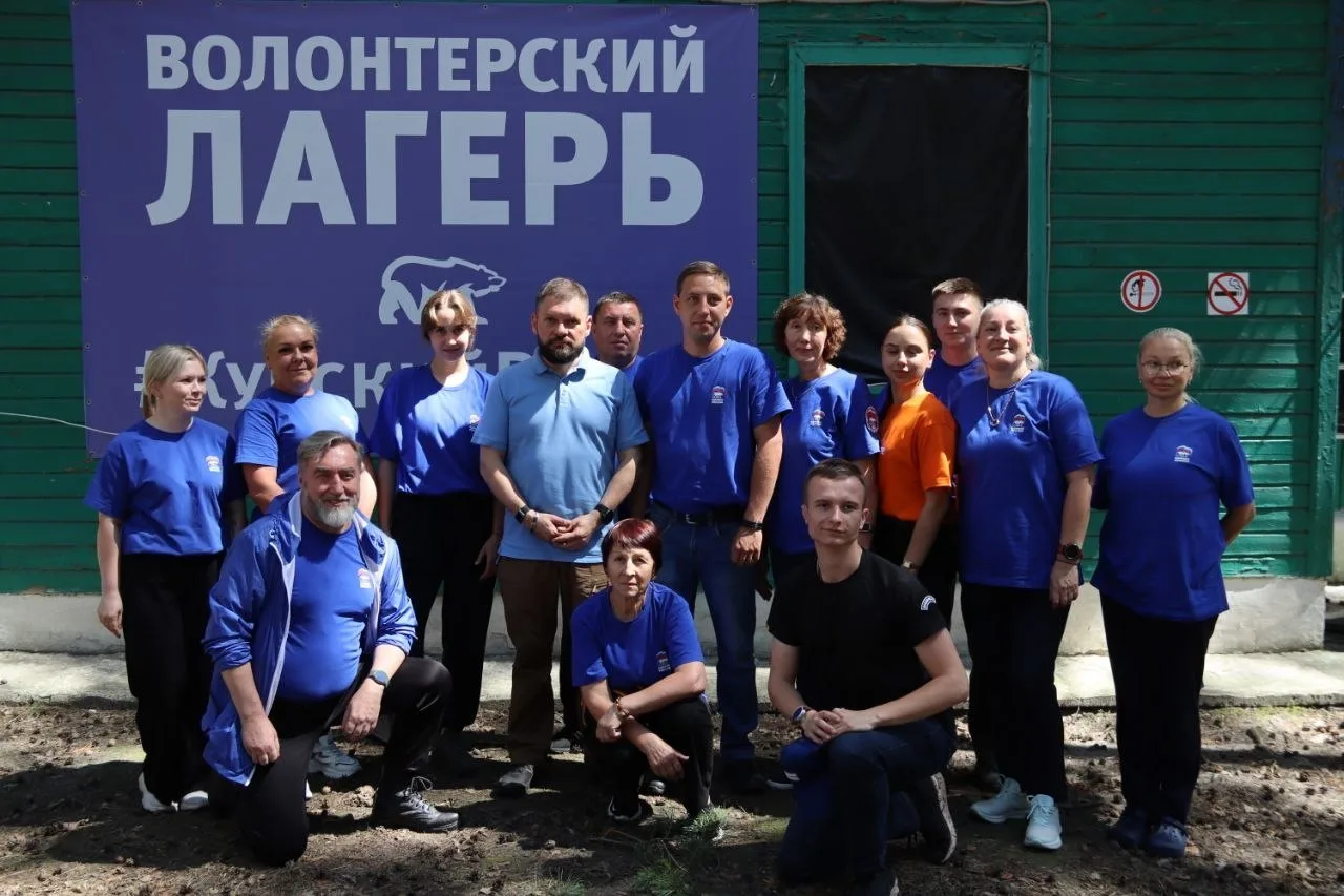 Евгений Поддубный отметил важность работы волонтеров «Курского рубежа»