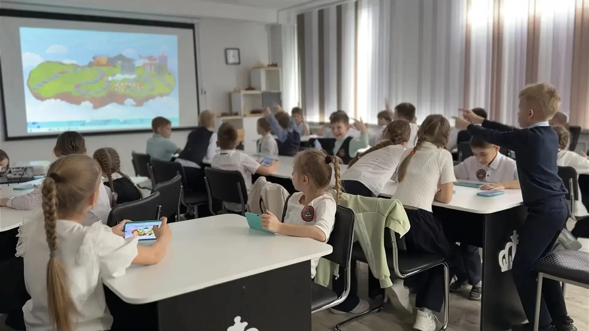 Два дня 16 и 17 марта ученики  1,2 и 3 классов "распутывали" профессии!в🎲«ПЕРЕПУТАННЫЕ ПРОФЕССИИ»🎲- 