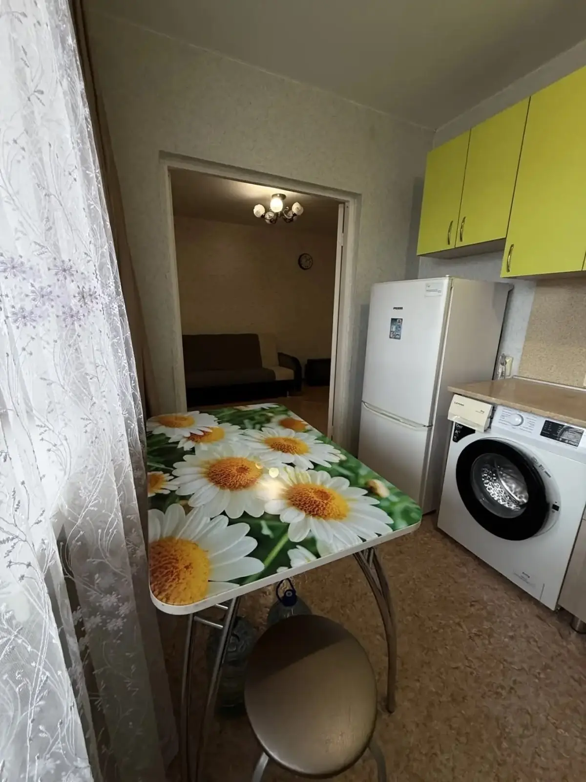 Сдается 1 комн квартира Крымская 24. с мебелью и техникой, 16000 в месяц. 89876249944.
