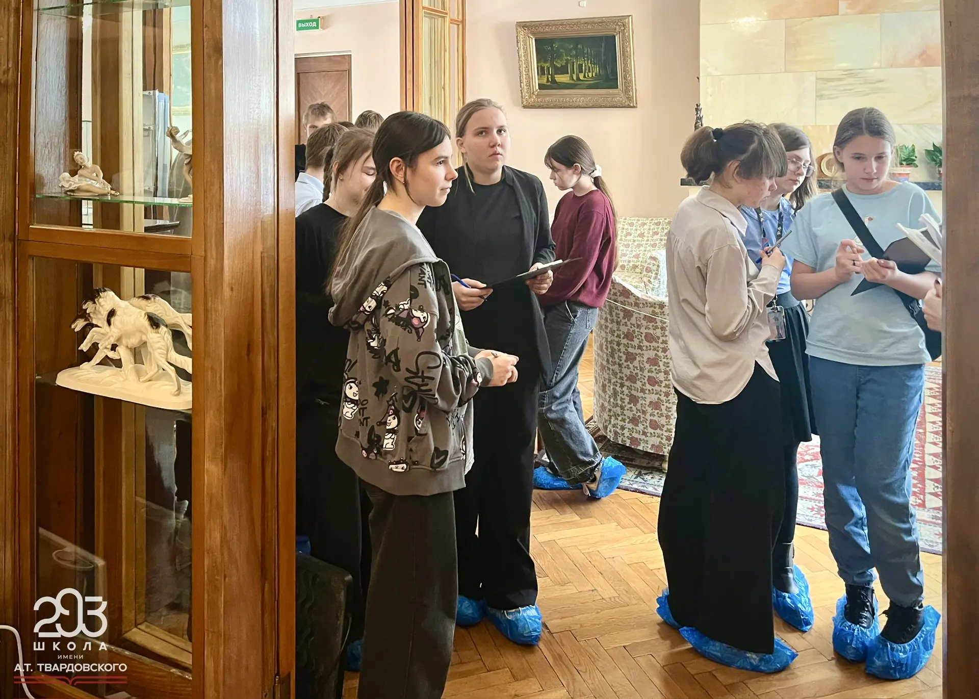 🏛️ ДЕНЬ В МУЗЕЕ  🌕🪐 В середине марта ученики 7-х «Б» и «В» классов побывали в Мемориальном доме-музе