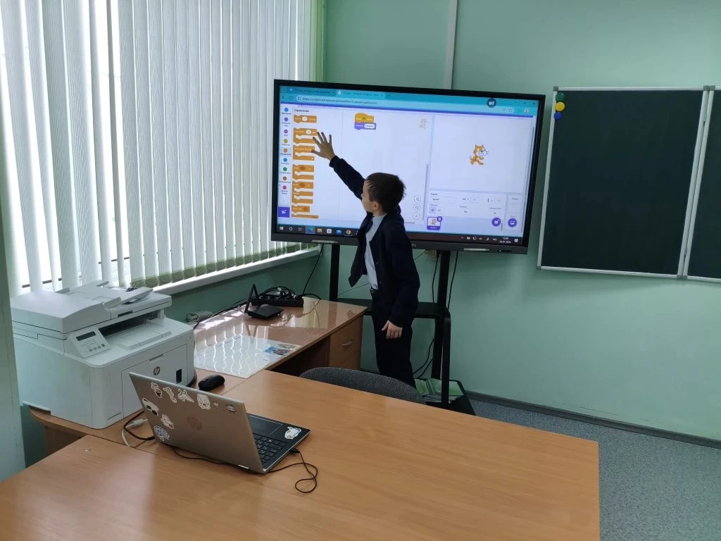 🚀PROKOD: первый шаг в мир программирования!💻  В нашем школьном Кванториуме прошло  мероприятие по пр