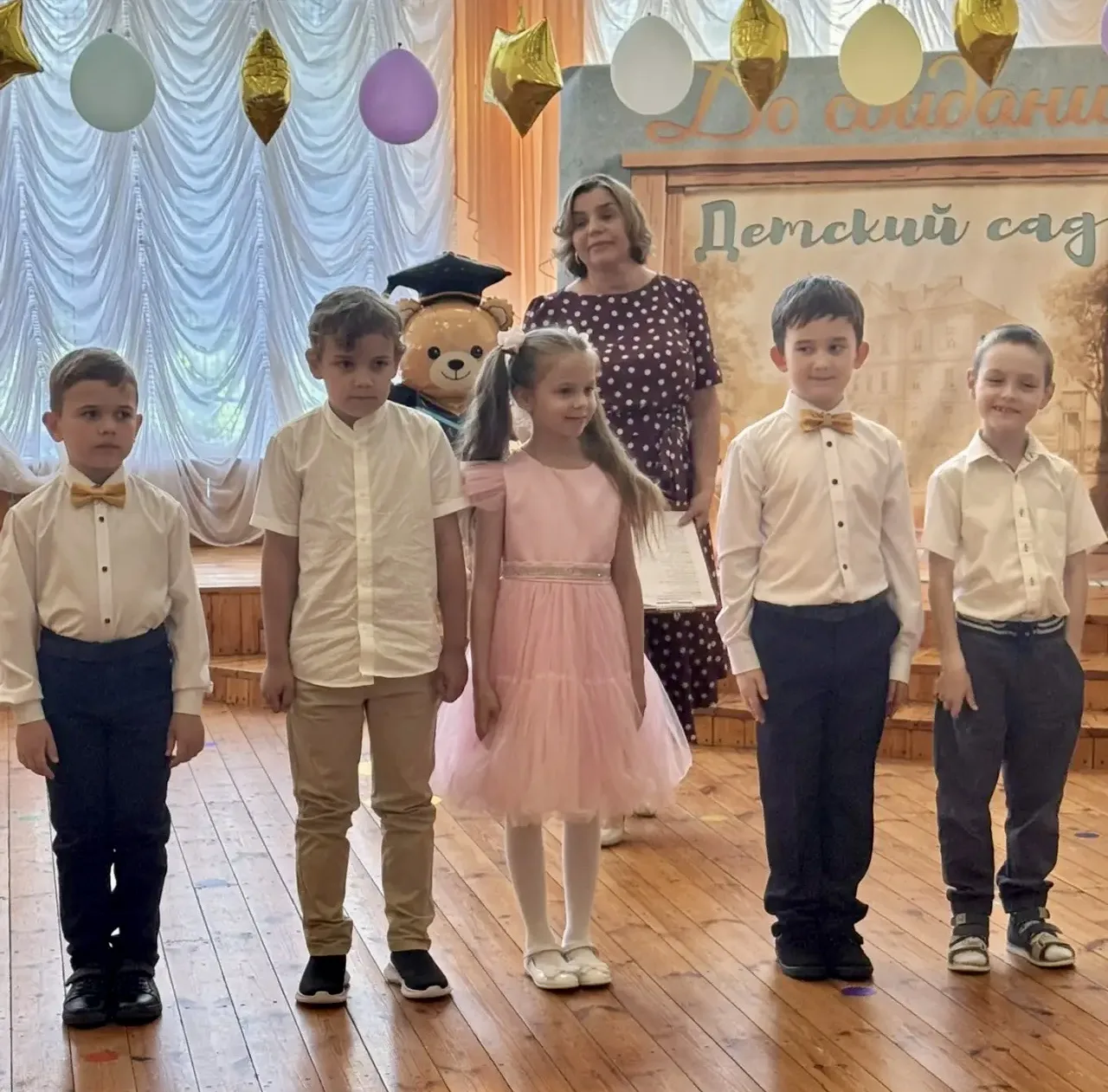 🔔 Выпускной в детском саду 🔔 

🤗 Выпускной в детском саду — это самый трогательный, самый незабыв