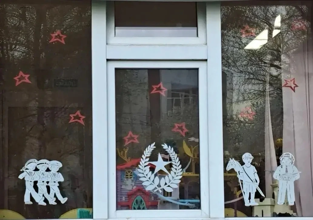 💥Наши дошколята с гордостью присоединились к Всероссийской акции «Окна Победы».   🎗Этот трогательный