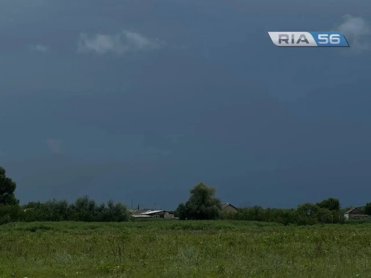 ❗️В Воскресенье в Оренбуржье снова прогремит гроза

⚡️B ближайшие сутки 14 июня по
области сохранитс