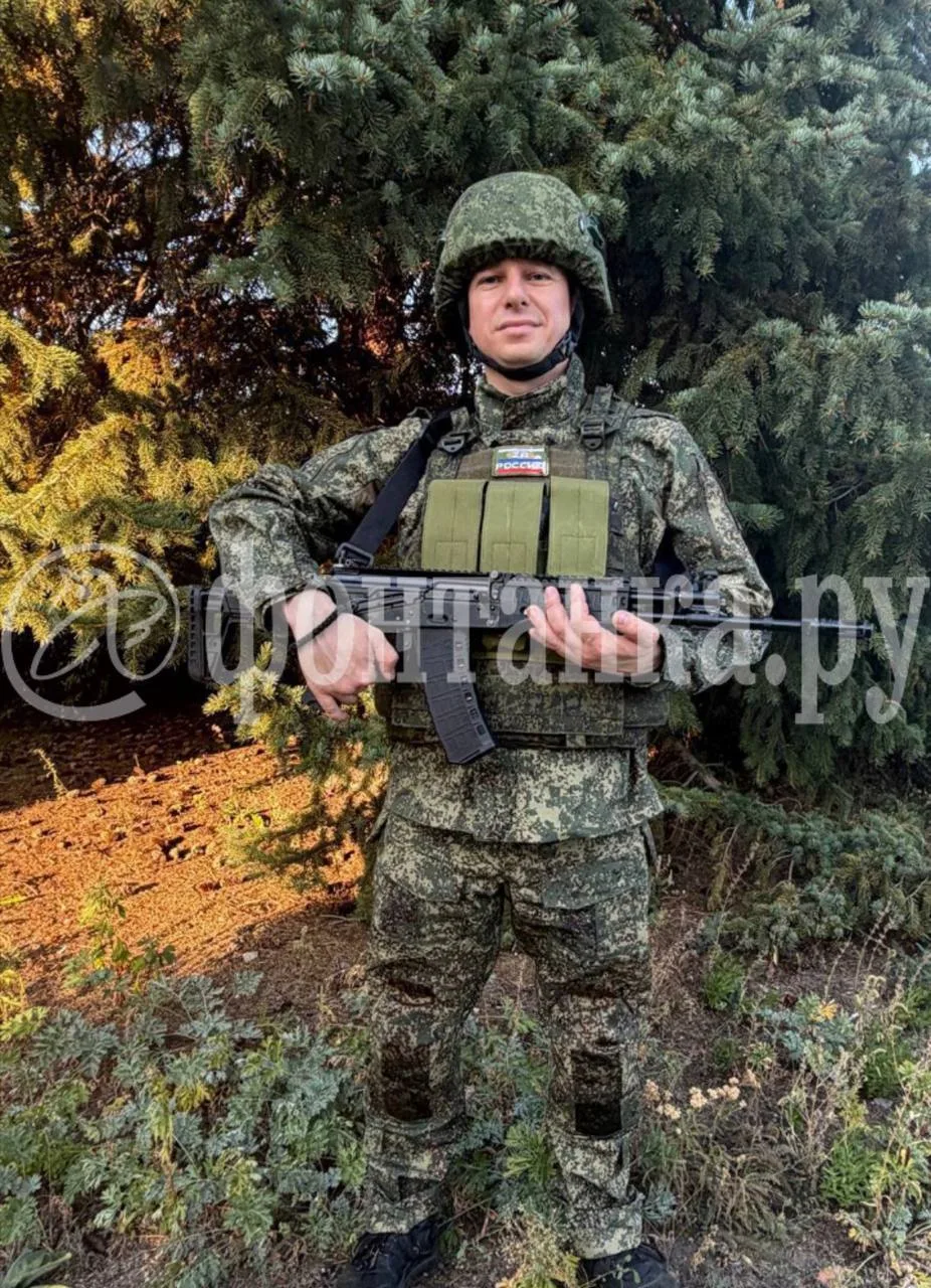 Экс-депутат Госдумы от Петербурга Михаил Романов подписал контракт с Минобороны. По сло...
